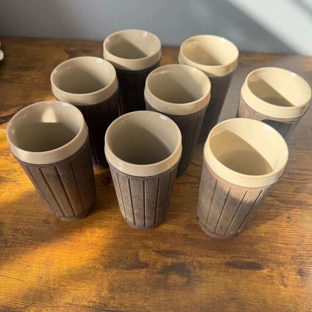 Rubbermaid 2480 Woodgrain Barrel Tumblers Set of 8‎ Vintage Plastic Cups USA